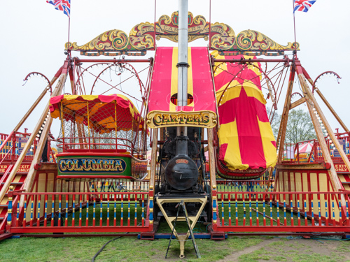 steam yacht fairground rides